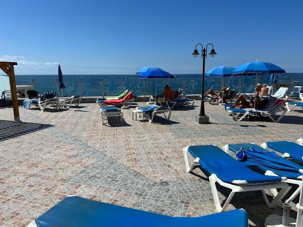 Cozy Apartment In The Center Of Costa Adeje On The 1St Coastline Bagian luar foto