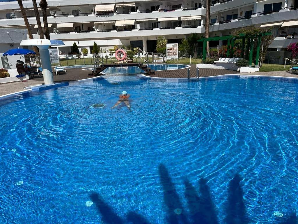Cozy Apartment In The Center Of Costa Adeje On The 1St Coastline Bagian luar foto