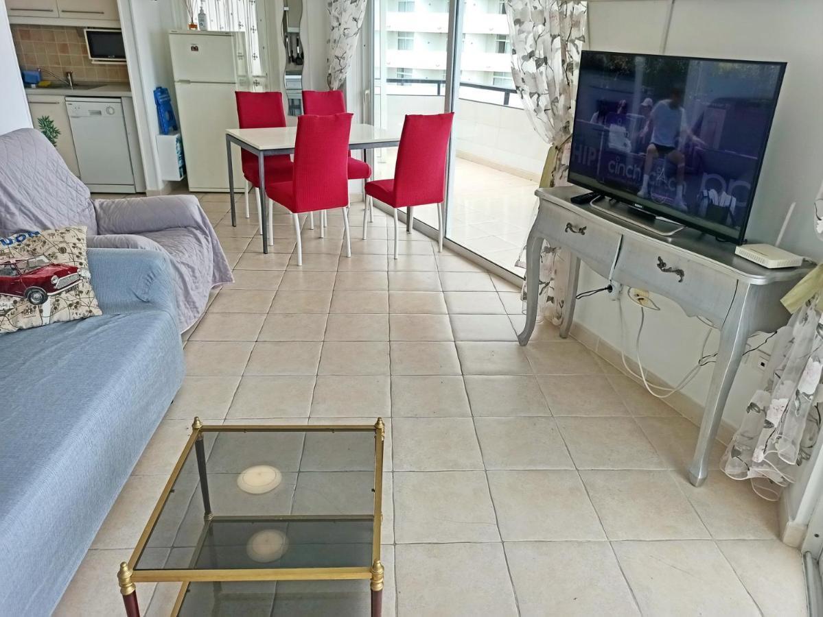 Cozy Apartment In The Center Of Costa Adeje On The 1St Coastline Bagian luar foto