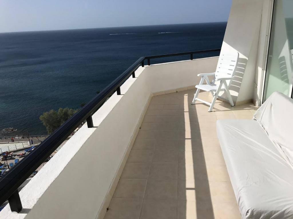 Cozy Apartment In The Center Of Costa Adeje On The 1St Coastline Bagian luar foto
