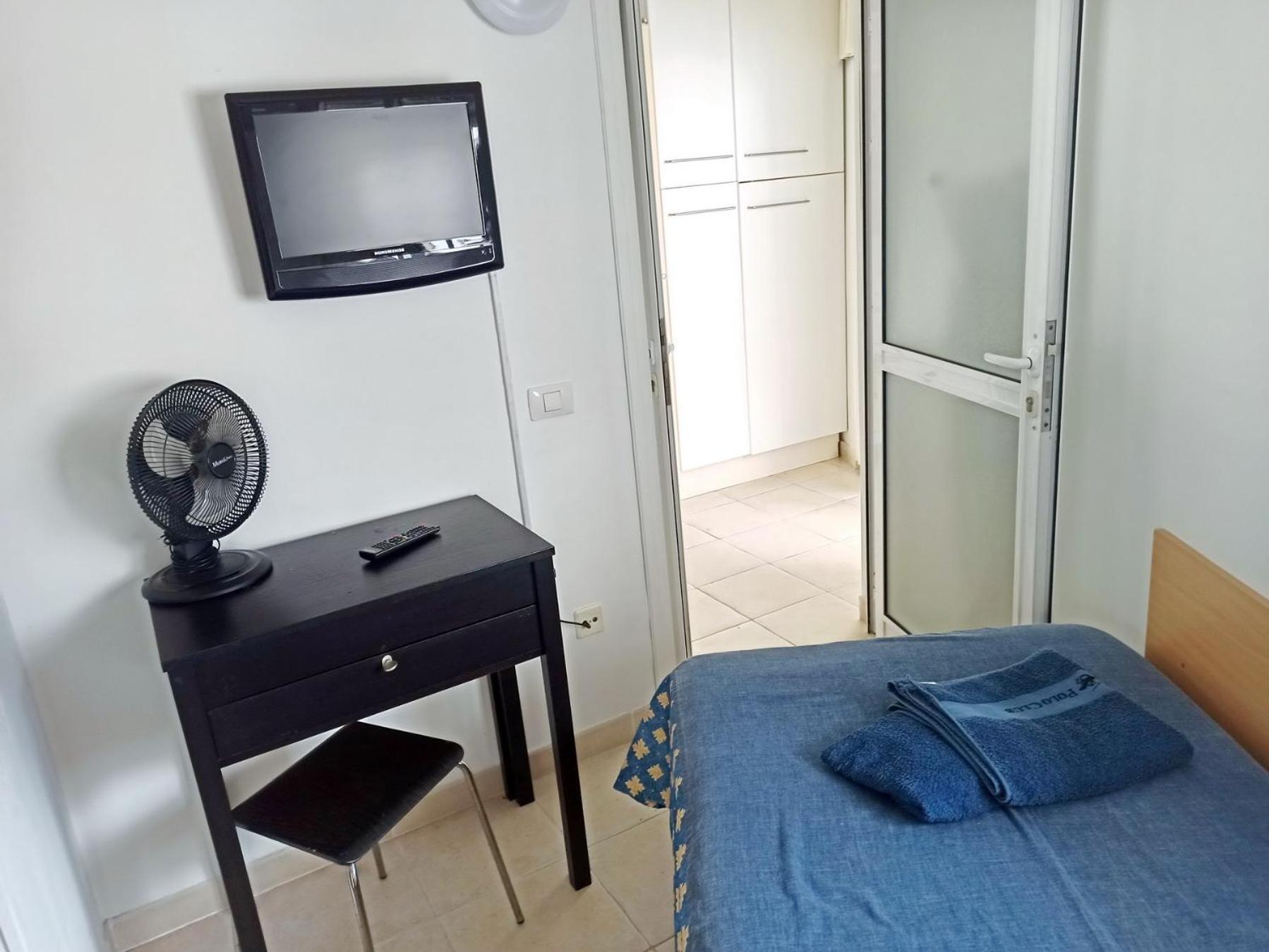 Cozy Apartment In The Center Of Costa Adeje On The 1St Coastline Bagian luar foto