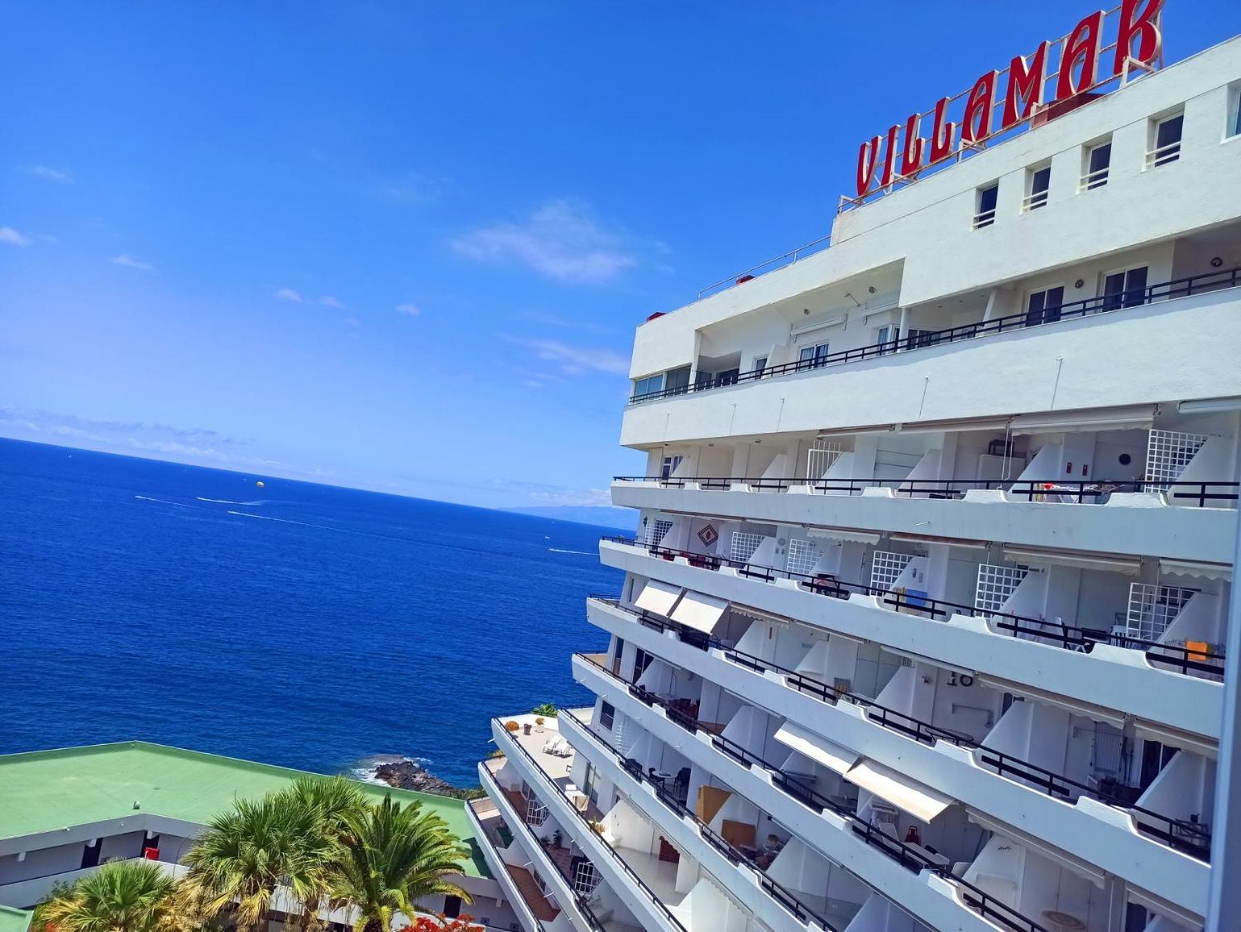 Cozy Apartment In The Center Of Costa Adeje On The 1St Coastline Bagian luar foto