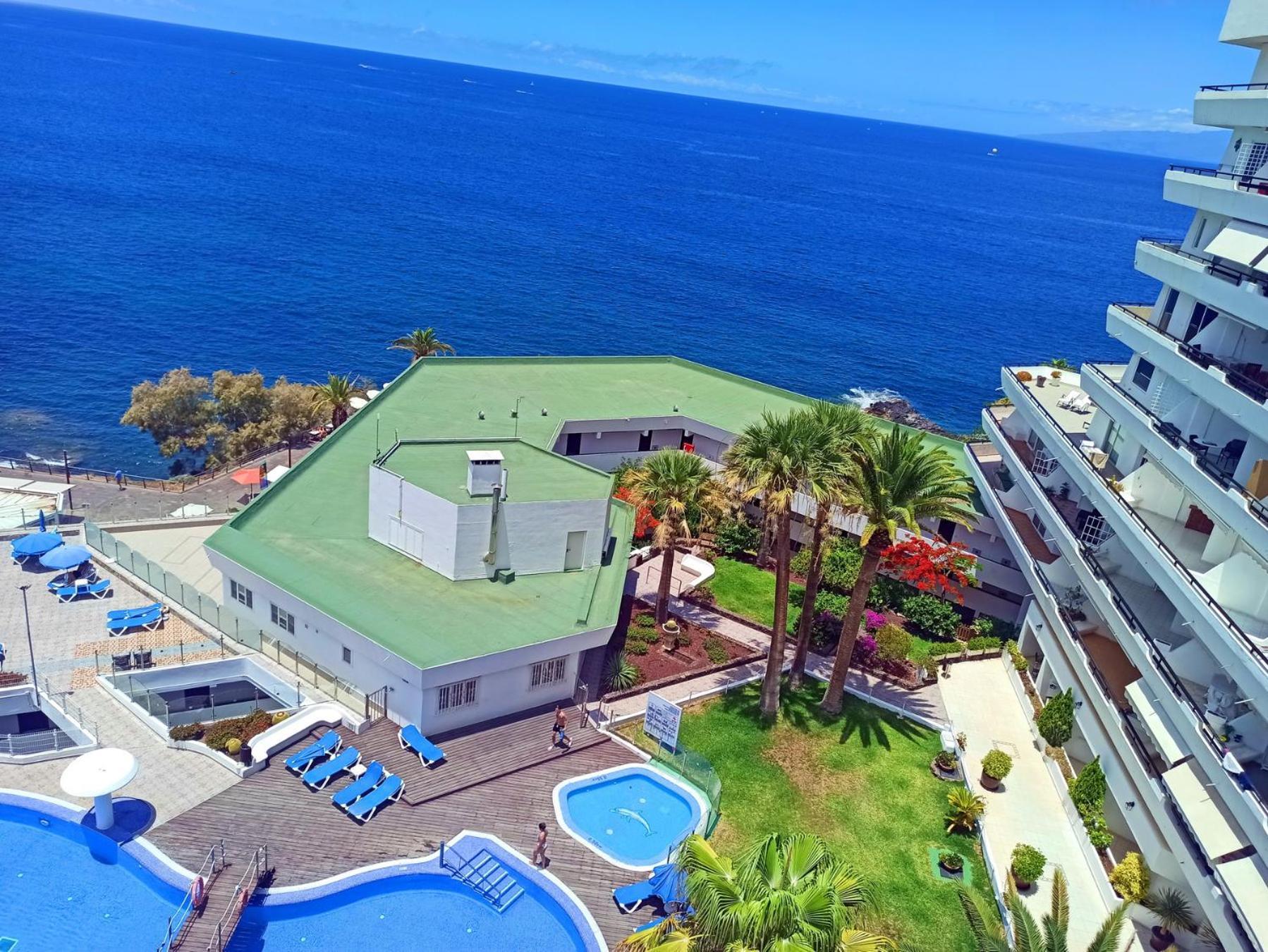 Cozy Apartment In The Center Of Costa Adeje On The 1St Coastline Bagian luar foto